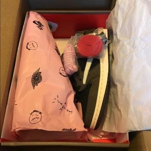 Travis Scott Jordan low 1